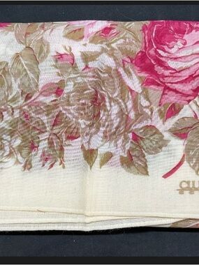 CLUB 7 Floral Scarf in Pink and Cream